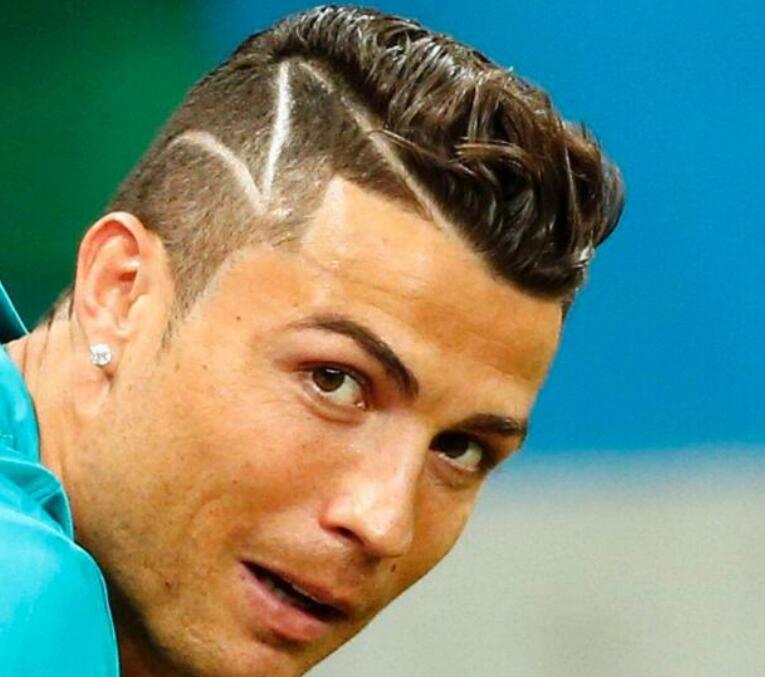 他身高2米 他身高2米