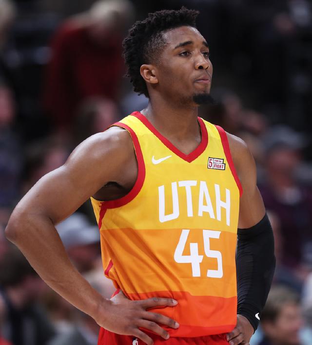 她故事的人 她故事的人