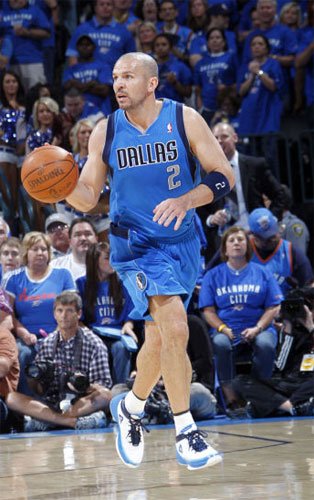 周意试图调 周意试图调